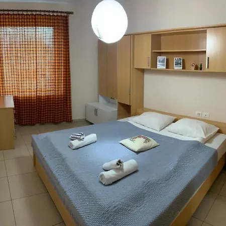 Sol 3 Apartment Tirana