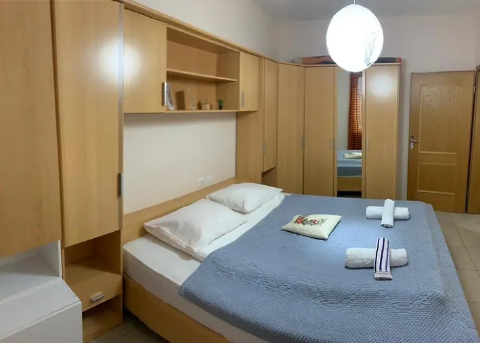 公寓 Sol 3 地拉那